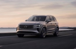 Volvo XC90 2025